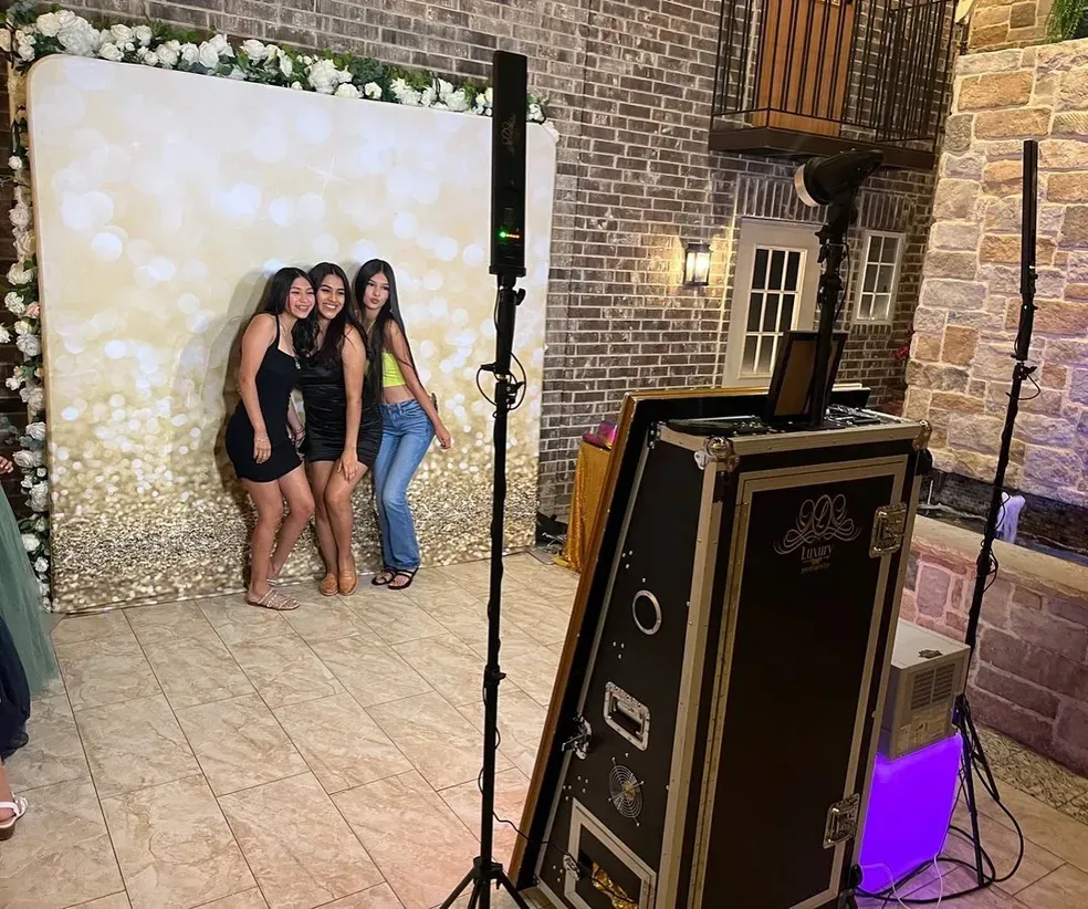 Luxury Photobooth Dallas